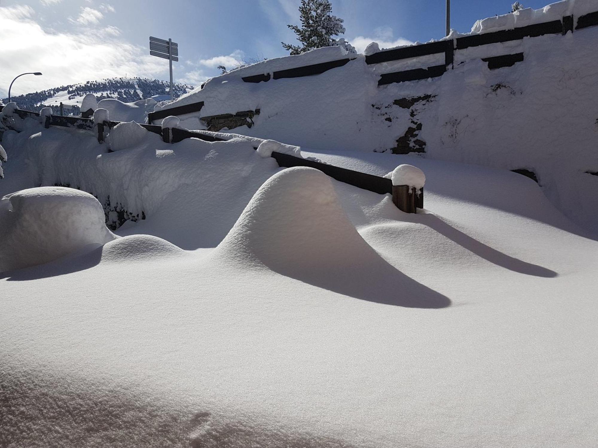 Hostel Xalet Refugi Pere Carne La Molina  Exteriér fotografie